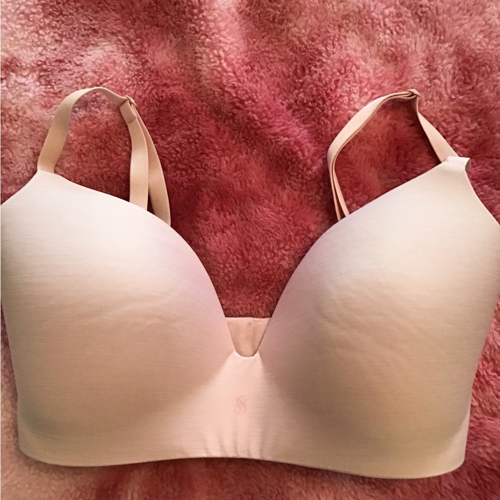 Victoria’s Secret Bra 34DD